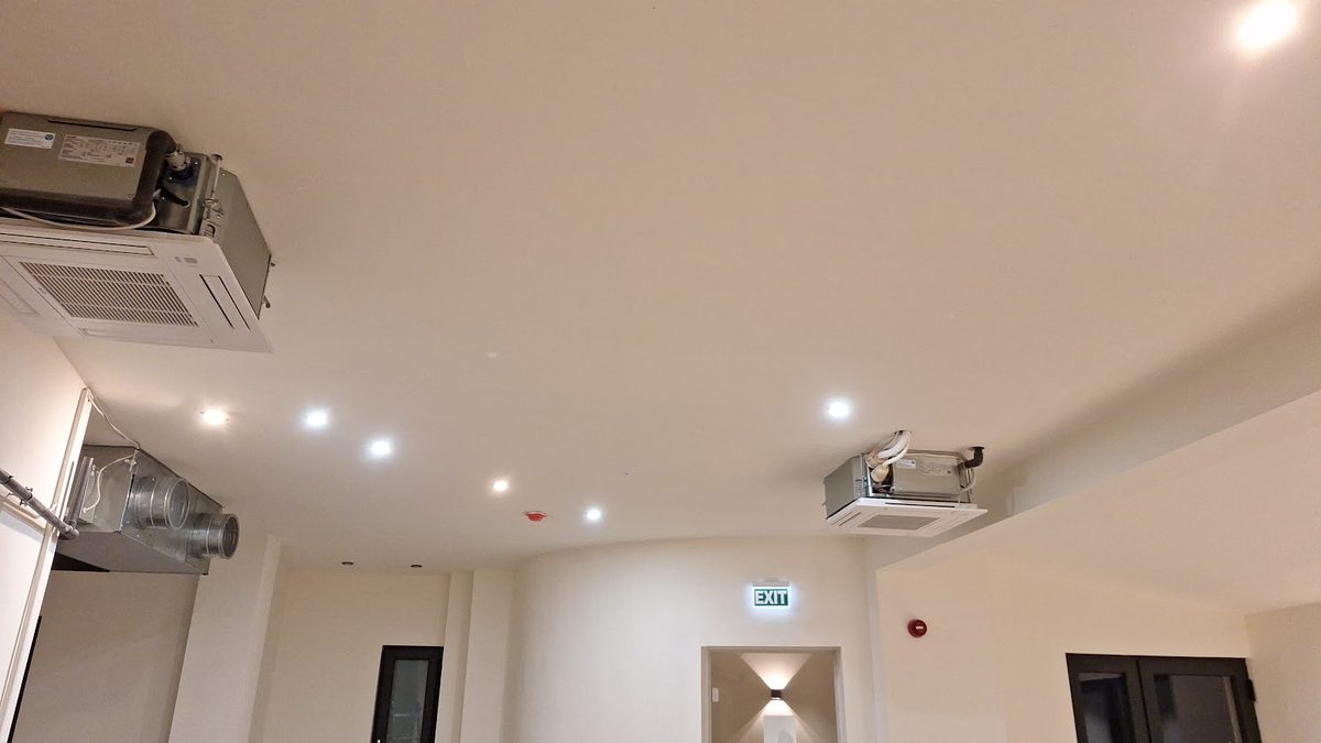 Iluminat spatiu comercial Cluj